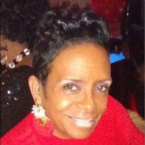 Meet your Posher, Paula